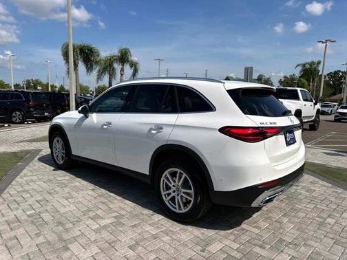 2025 Mercedes-Benz GLC 300 Base 4MATIC