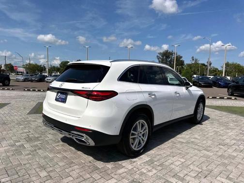 2025 Mercedes-Benz GLC 300 Base 4MATIC