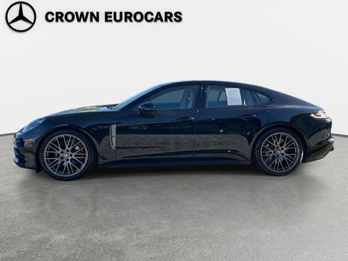 2022 Porsche Panamera 4