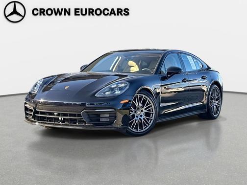 2022 Porsche Panamera 4