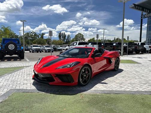 Red 2022 Chevrolet Corvette Stingray w/2LT