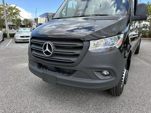 2025 Mercedes-Benz Sprinter 3500 170 WB High Roof Extended Cargo