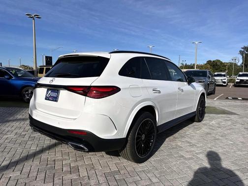2026 Mercedes-Benz GLC 300 Base