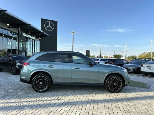 2026 Mercedes-Benz GLC 300 Base