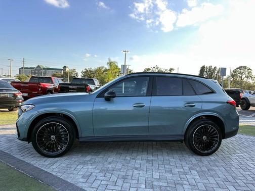 2026 Mercedes-Benz GLC 300 Base