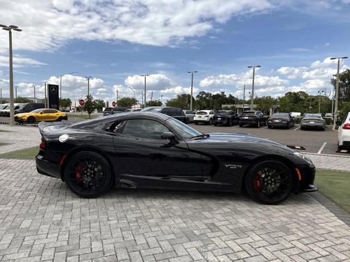 Black 2015 Dodge Viper GT