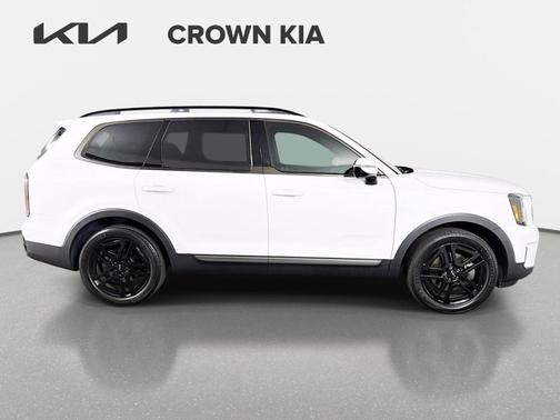 White 2023 Kia Telluride SX X-Line