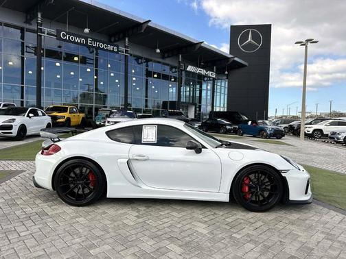 2016 Porsche Cayman GT4