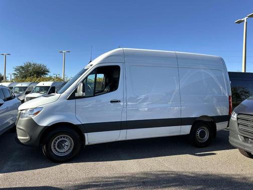 2025 Mercedes-Benz Sprinter 2500 144 WB