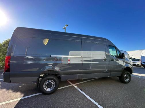 2025 Mercedes-Benz Sprinter 2500 170 WB