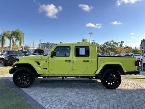 2024 Jeep Gladiator Nighthawk