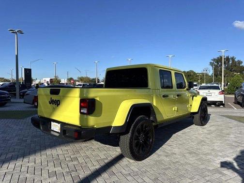 2024 Jeep Gladiator Nighthawk