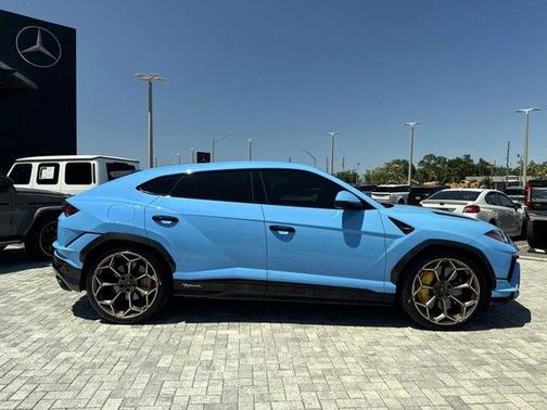 Blu Cepheus Metallic 2024 Lamborghini Urus Performante