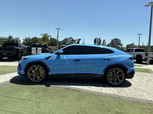 Blu Cepheus Metallic 2024 Lamborghini Urus Performante