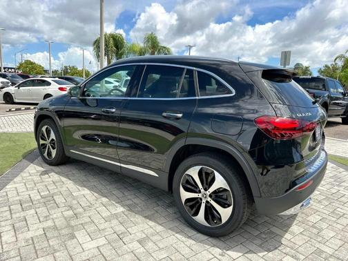 2026 Mercedes-Benz GLA 250 Base