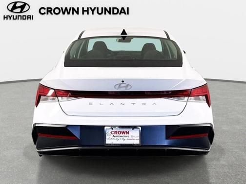 White 2024 Hyundai ELANTRA SEL
