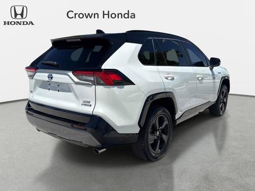 White 2021 Toyota RAV4 Hybrid XSE