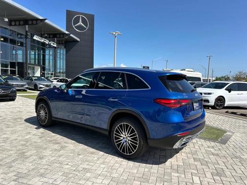 2025 Mercedes-Benz GLC 300 Base