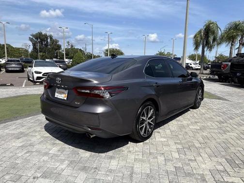 Predawn Gray Mica 2022 Toyota Camry XLE