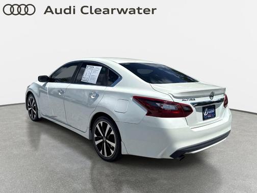 White 2018 Nissan Altima 2.5 SR