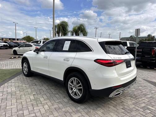 2023 Mercedes-Benz GLC 300 Base