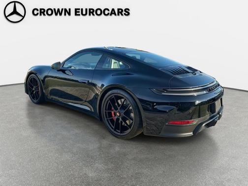 2025 Porsche 911 Carrera GTS