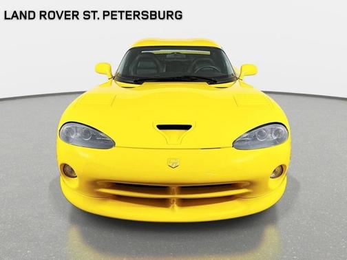 Yellow 2001 Dodge Viper GTS
