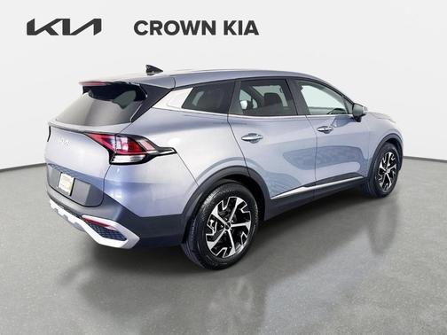 Silver 2024 Kia Sportage EX