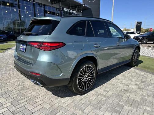 2026 Mercedes-Benz GLC 300 Base