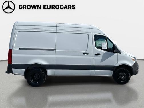 2025 Mercedes-Benz Sprinter 3500 144 WB Standard Roof Cargo