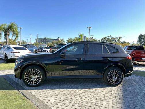 2026 Mercedes-Benz GLC 300 Base