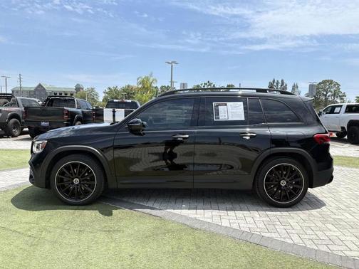 Midnight Black 2023 Mercedes-Benz GLB 250 Base