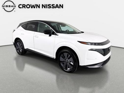 White / Black 2025 Nissan Murano SL
