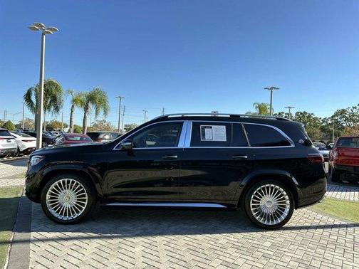 2025 Mercedes-Benz Maybach GLS 600 4MATIC