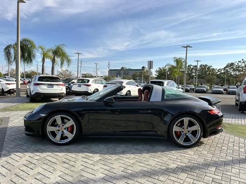 2019 Porsche 911 Targa 4S
