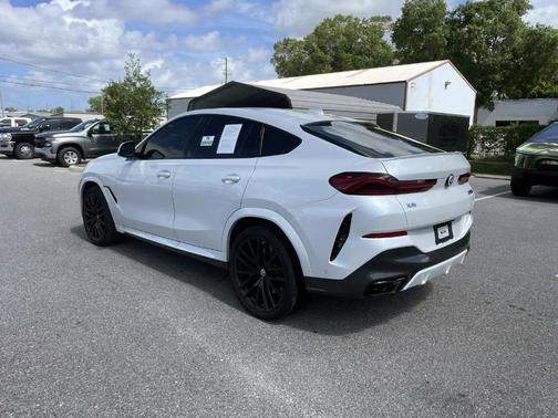White 2023 BMW X6 M50i