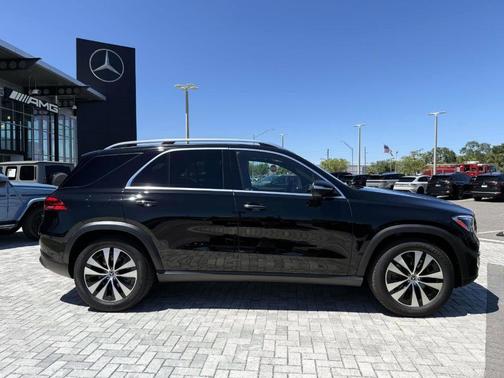 Obsidian Black Metallic 2025 Mercedes-Benz GLE 350 Base 4MATIC