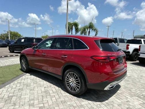 2025 Mercedes-Benz GLC 300 Base