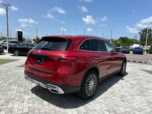 2025 Mercedes-Benz GLC 300 Base