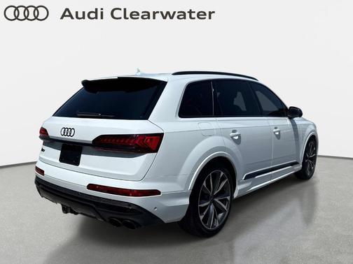 Glacier White Metallic 2023 Audi SQ7 4.0T Premium Plus