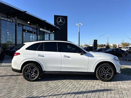 2026 Mercedes-Benz GLC 300 Base