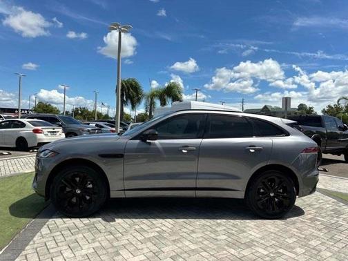 2024 Jaguar F-PACE P400 R-Dynamic S