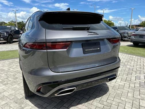 2024 Jaguar F-PACE P400 R-Dynamic S