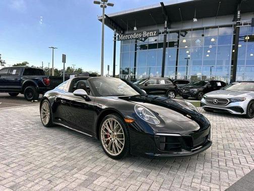 2019 Porsche 911 Targa 4 GTS