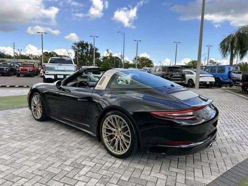 2019 Porsche 911 Targa 4 GTS