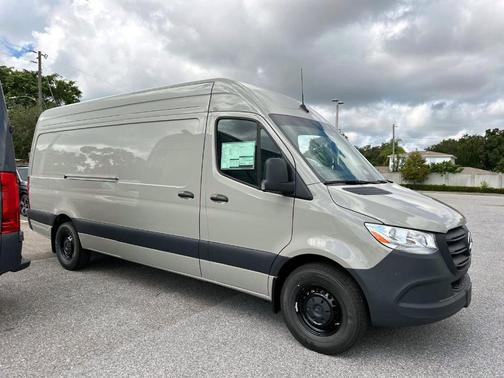 2025 Mercedes-Benz Sprinter 2500 170 WB