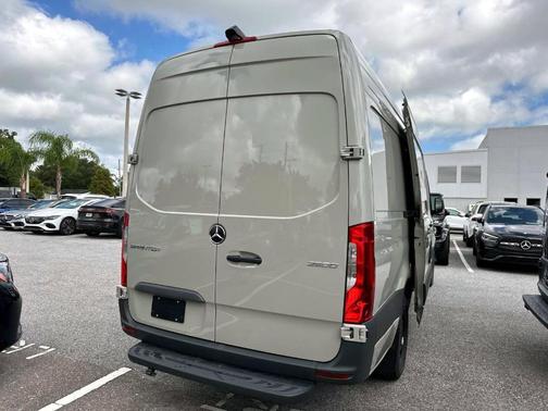 2025 Mercedes-Benz Sprinter 2500 170 WB
