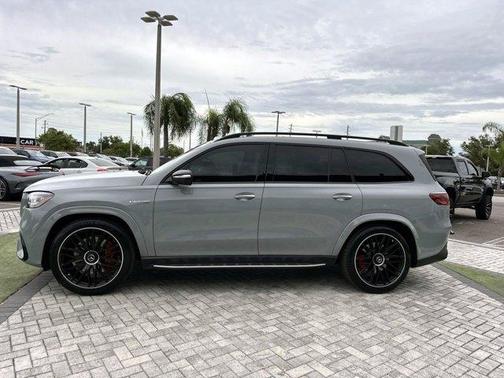 2025 Mercedes-Benz AMG GLS 63 Base