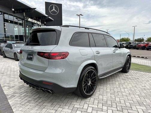 2025 Mercedes-Benz AMG GLS 63 Base