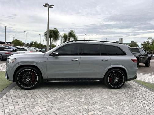 2025 Mercedes-Benz AMG GLS 63 Base